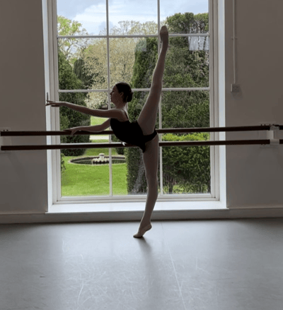 Holly Sellers — Classical dancer