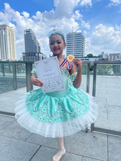 Shana Sidi — Classical dancer, Indonesia