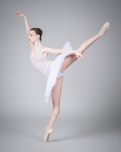 Lindy Holderbaugh — Classical dancer, United States