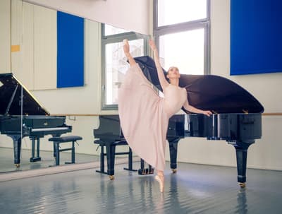 Léa Fouillé — Classical dancer, France