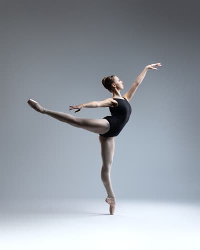 Caitlin Sendlenski — Classical dancer, United States