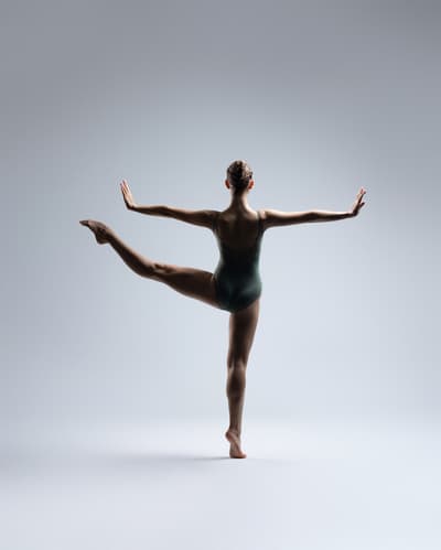 Caitlin Sendlenski — Classical dancer, United States