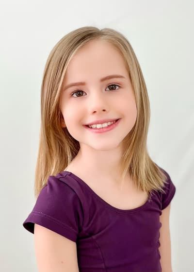 Emma Hamburger — Classical dancer, United States