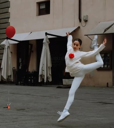Emma Pellegrini — Contemporary dancer