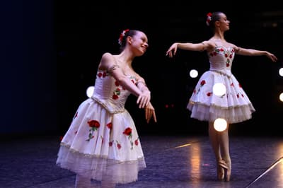 Emma Longin — Classical dancer, France