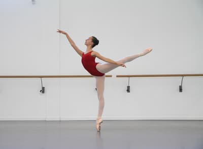 Emma Longin — Classical dancer, France