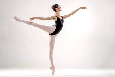 Stephanie Hernandez — Classical dancer, United States