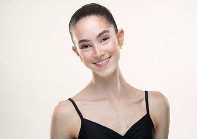 Stephanie Hernandez — Classical dancer, United States