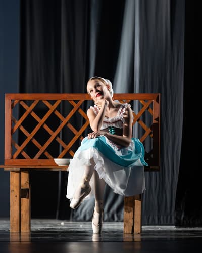 Luna Mazzocchini — Classical dancer, Italy