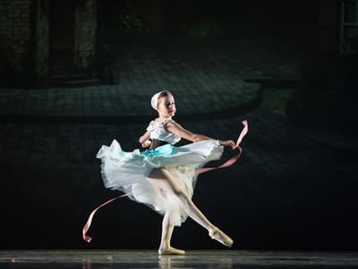 Luna Mazzocchini — Classical dancer, Italy