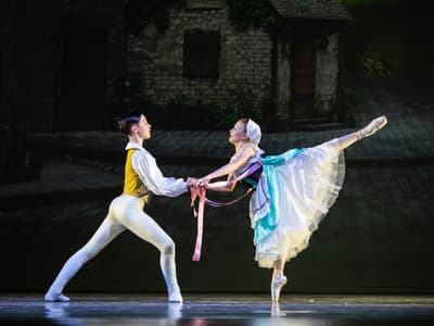Luna Mazzocchini — Classical dancer, Italy