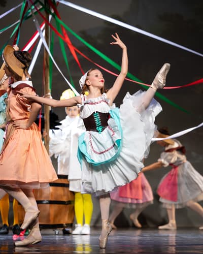 Luna Mazzocchini — Classical dancer, Italy