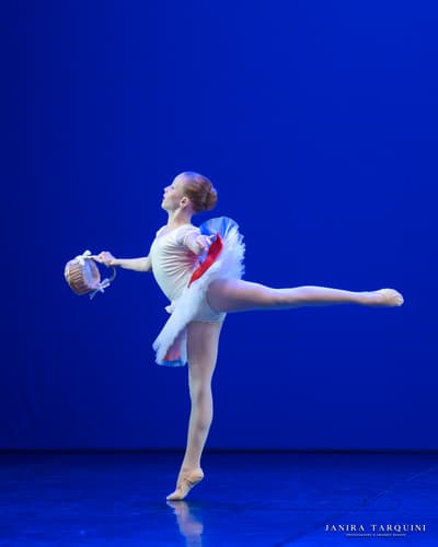 Luna Mazzocchini — Classical dancer, Italy