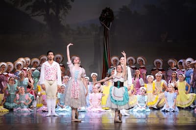 Luna Mazzocchini — Classical dancer, Italy