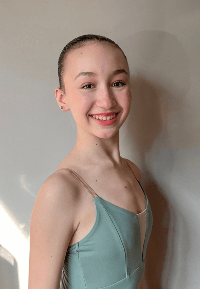 Ela kayabay — dancer, Türkiye
