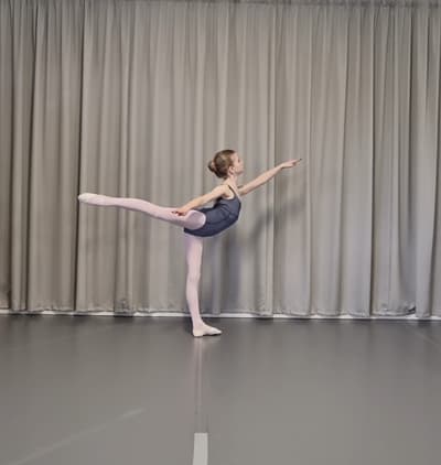 Keely Deegan — dancer, New Zealand