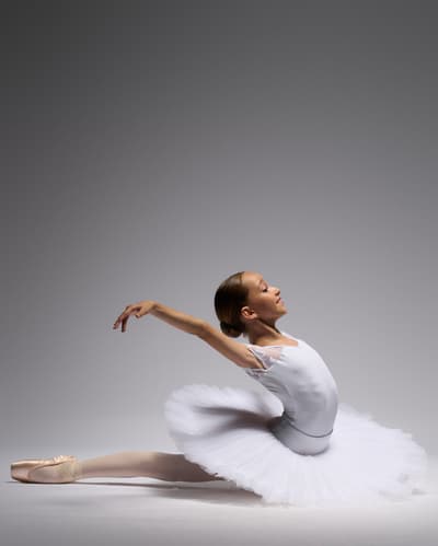 Valeria Dennis — Classical dancer, Spain