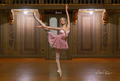 Nali Dobrin — Classical dancer, Romania