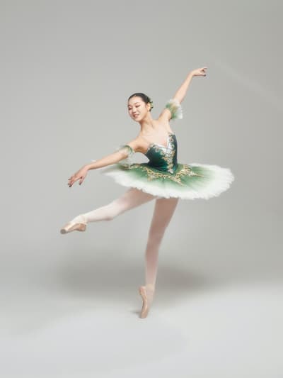 Stephanie Suh — Classical dancer, United States