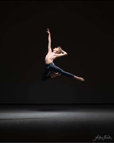 Thomas Kujawa — Classical dancer