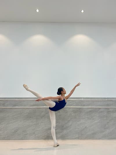 Geraldine Haley Marion Saputra — Classical dancer, Indonesia