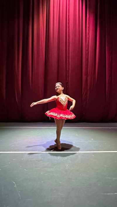Dilery Aguilar Osorio — Contemporary dancer, Mexico