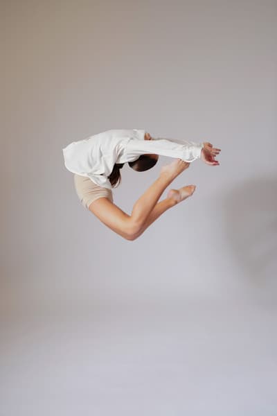 LECOMTE Nell — Classical dancer, France