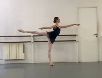 Anouk Nevin — Classical dancer, France