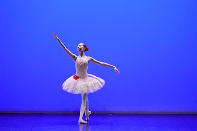 Anouk Nevin — Classical dancer, France