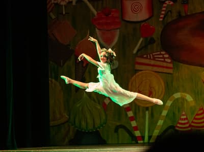 Paulina Pineda — Classical dancer, Mexico