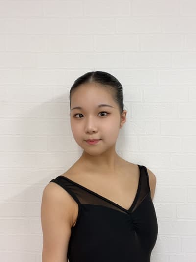 Luna Sakamoto — Classical dancer