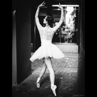 Éléonore Guérineau — Classical dancer, France