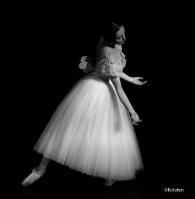 Éléonore Guérineau — Classical dancer, France