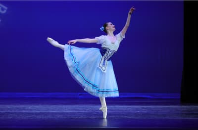 Emma Jane Wood — Classical dancer, United States
