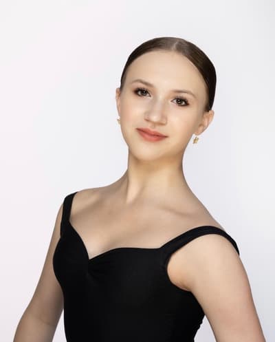 Naida Daniel — Neoclassical dancer, United States