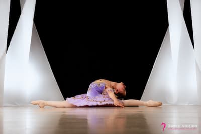 LARA MARIA ALEXANDRA COMANESCU — Classical dancer, Romania