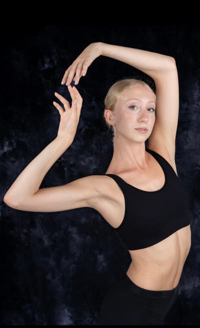 Rebecca Amoroso — Neoclassical dancer