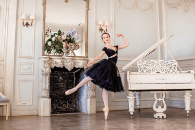 Lucie Mitosinkova — Classical dancer