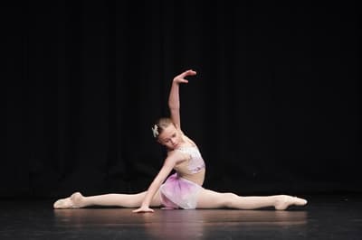 Olivia Harding — Classical dancer, Australia