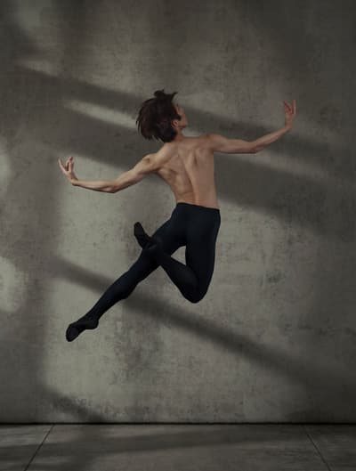 Kenyo Suzuki — Classical dancer, Switzerland