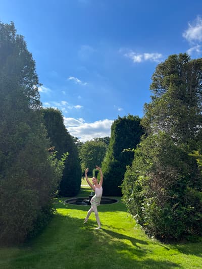Louise DIVERNET — Classical dancer, France