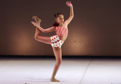 Radiaoui Anna Sofia — Classical dancer