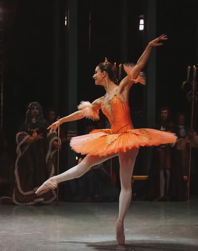 Irina Burduja — Classical dancer