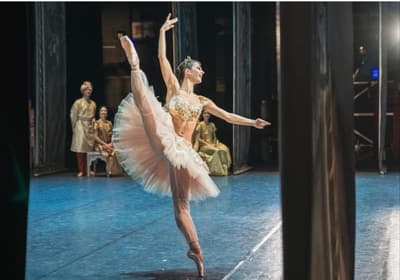 Irina Burduja — Classical dancer