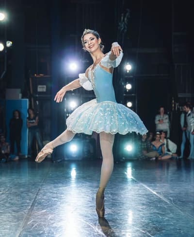Irina Burduja — Classical dancer