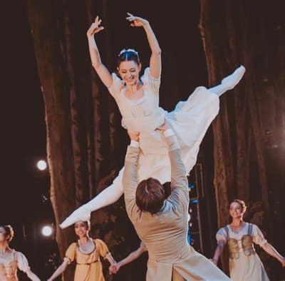 Irina Burduja — Classical dancer