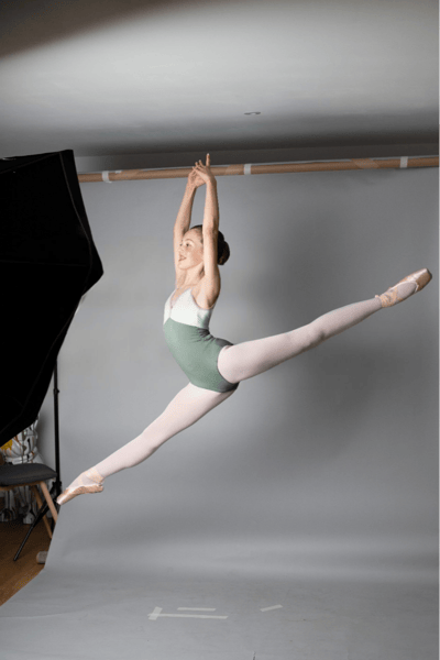 Amandine Hertz — Classical dancer, France