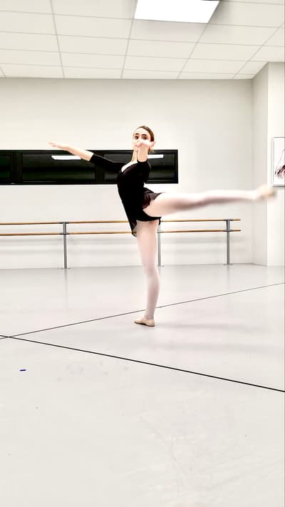 Le Dall Pénélope — Contemporary dancer, France