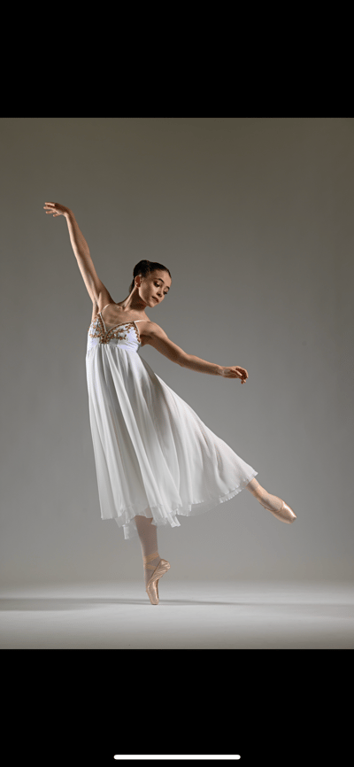 Le Dall Pénélope — Contemporary dancer, France