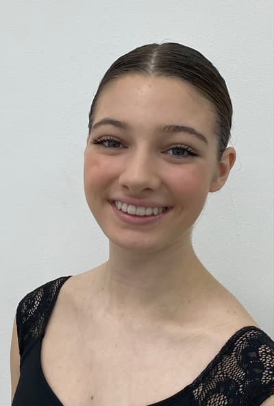 Julia Quinn — Classical dancer, United States
